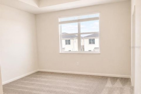 Touwnhouse à vendre à Davenport, Floride: 3 chambres, 173.17 m2 № 2412722 - photo 7
