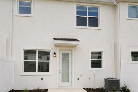 Touwnhouse à vendre à Davenport, Floride: 3 chambres, 173.17 m2 № 2412722 - photo 25