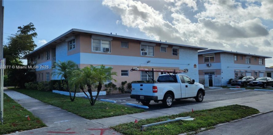Condo à Hollywood, Floride, 1 chambre № 1783763