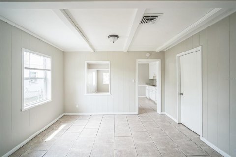 House in Lakeland, Florida 3 bedrooms, 147.16 sq.m. № 1766235 - photo 16