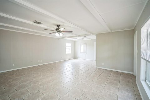 House in Lakeland, Florida 3 bedrooms, 147.16 sq.m. № 1766235 - photo 14