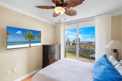 Купить кондоминиум в Халландейл-Бич, Флорида 3 спальни, 148.36м2, № 1992965 - фото 18