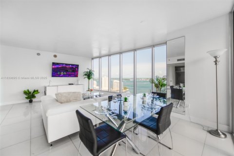 Copropriété à vendre à Miami, Floride: 2 chambres, 135.54 m2 № 1941952 - photo 5
