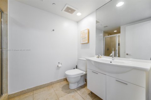 Copropriété à vendre à Miami, Floride: 2 chambres, 135.54 m2 № 1941952 - photo 17