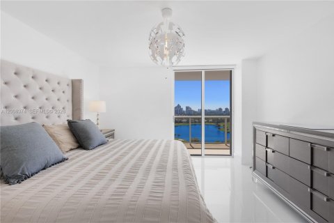 Condo in Aventura, Florida, 2 bedrooms № 2091094 - photo 17