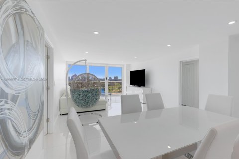 Condo in Aventura, Florida, 2 bedrooms № 2091094 - photo 7
