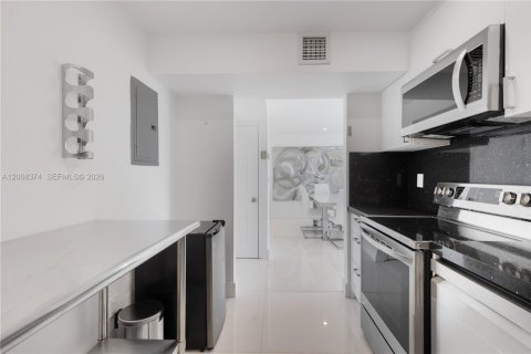 Condo in Aventura, Florida, 2 bedrooms № 2091094 - photo 10