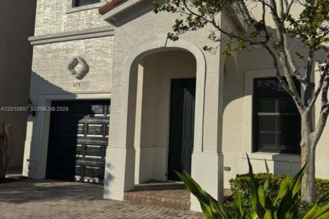 House in Miami, Florida 3 bedrooms, 167.97 sq.m. № 2073760 - photo 2