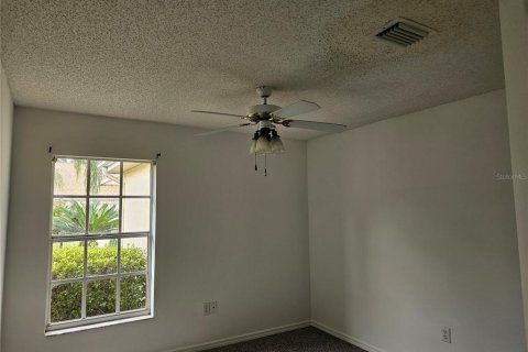 Condo in Sun City Center, Florida, 2 bedrooms  № 1899344 - photo 20
