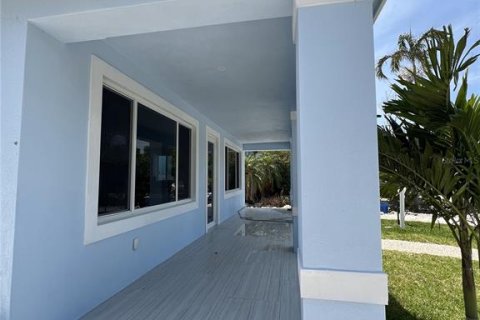 House in Tavernier, Florida 4 bedrooms, 180.51 sq.m. № 1786162 - photo 3