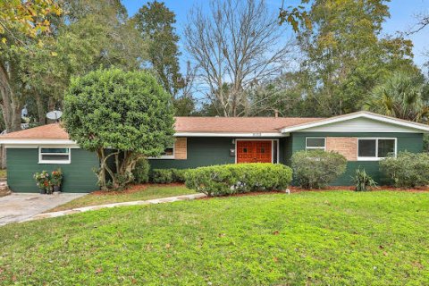 House in Jacksonville, Florida 4 bedrooms, 229.47 sq.m. № 907441 - photo 1