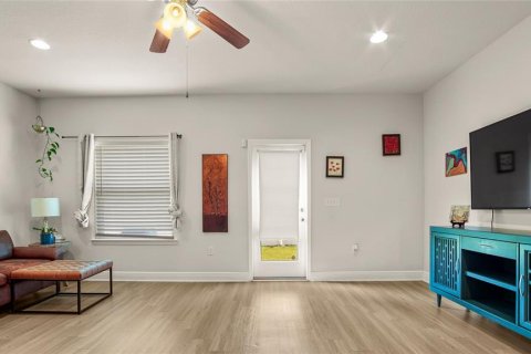 Townhouse in Panama City Beach, Florida 3 bedrooms, 138.98 sq.m. № 1747315 - photo 3