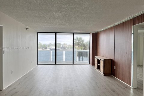 Купить кондоминиум в Авентура, Флорида 2 спальни, 106.47м2, № 1739489 - фото 5