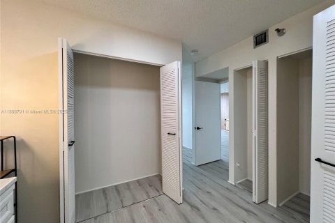 Купить кондоминиум в Авентура, Флорида 2 спальни, 106.47м2, № 1739489 - фото 16