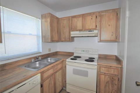 Copropriété à louer à Orlando, Floride: 2 chambres, 93.46 m2 № 2103808 - photo 2