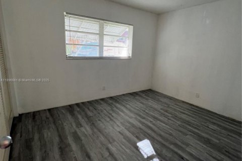 Снять в аренду кондоминиум в Лодерхилл, Флорида 2 спальни, 86.03м2, № 1948707 - фото 6