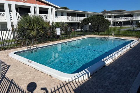 Снять в аренду кондоминиум в Лодерхилл, Флорида 2 спальни, 86.03м2, № 1948707 - фото 12