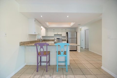 House in Sarasota, Florida 3 bedrooms, 164.53 sq.m. № 1826885 - photo 18