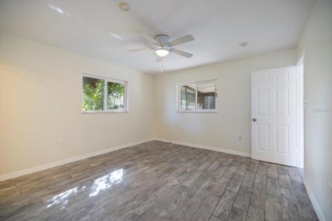 House in Sarasota, Florida 3 bedrooms, 164.53 sq.m. № 1826885 - photo 27