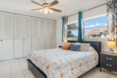 Купить кондоминиум в Лодердейл-Лейкс, Флорида 2 спальни, 87.7м2, № 2018178 - фото 10