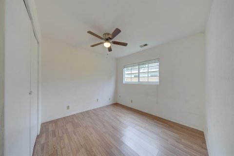 House in Oakland Park, Florida 3 bedrooms, 228.08 sq.m. № 1902420 - photo 29