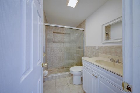 House in Oakland Park, Florida 3 bedrooms, 228.08 sq.m. № 1902420 - photo 26