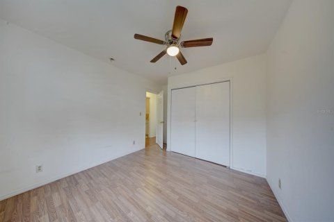 House in Oakland Park, Florida 3 bedrooms, 228.08 sq.m. № 1902420 - photo 30