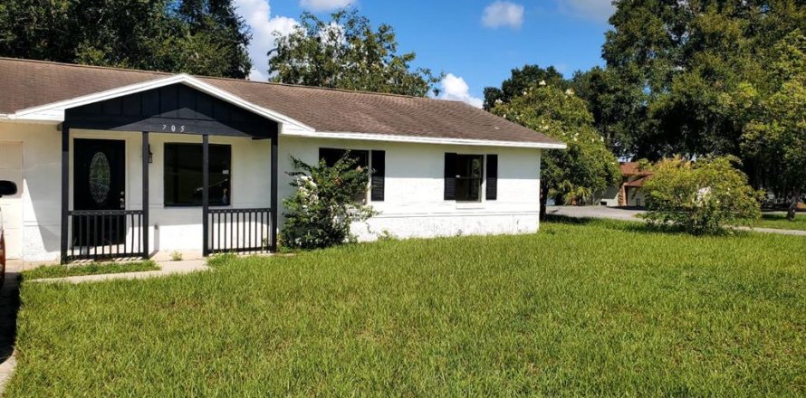 Villa ou maison à Eagle Lake, Floride 3 chambres, 103.12 m2 № 1909646