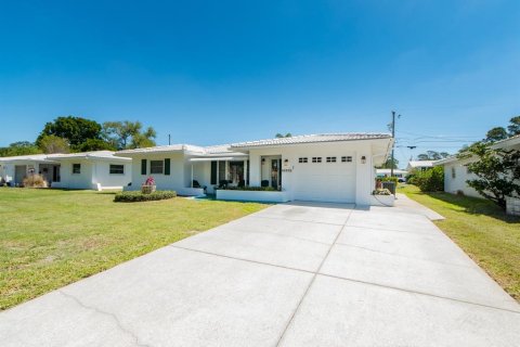 Casa en venta en Seminole, Florida, 4 dormitorios, 214.33 m2 № 2094140 - foto 2