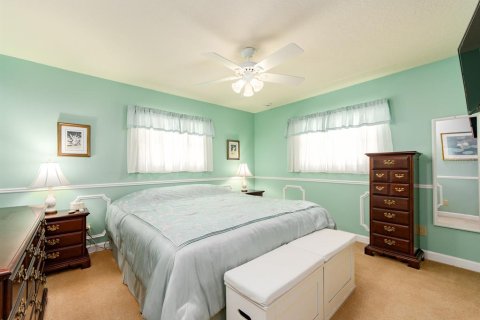 Casa en venta en Seminole, Florida, 4 dormitorios, 214.33 m2 № 2094140 - foto 29
