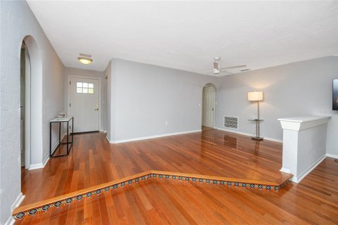 Casa en alquiler en Palm Harbor, Florida, 3 dormitorios, 128.39 m2 № 1908446 - foto 10