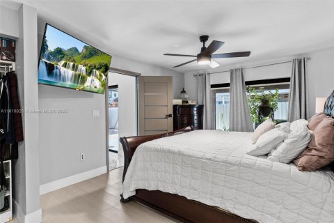 House in Hialeah, Florida 4 bedrooms, 186.83 sq.m. № 1752574 - photo 22