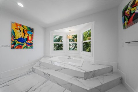 House in Islamorada, Village of Islands, Florida 3 bedrooms № 1892636 - photo 21