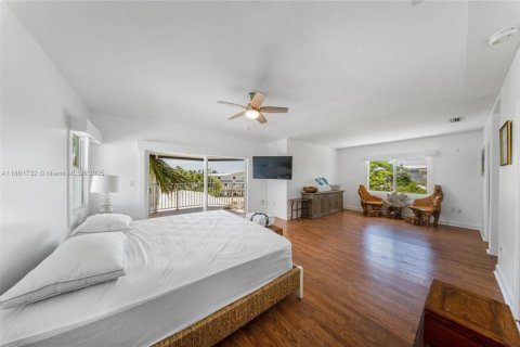 House in Islamorada, Village of Islands, Florida 3 bedrooms № 1892636 - photo 15