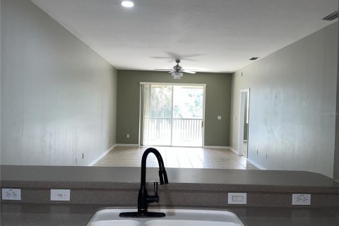 Condominio en alquiler en Orlando, Florida, 2 dormitorios, 123.19 m2 № 1916737 - foto 4