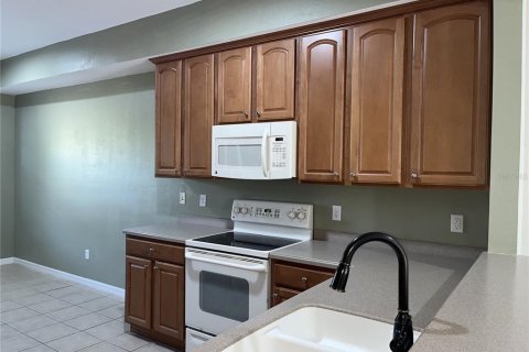 Condominio en alquiler en Orlando, Florida, 2 dormitorios, 123.19 m2 № 1916737 - foto 5