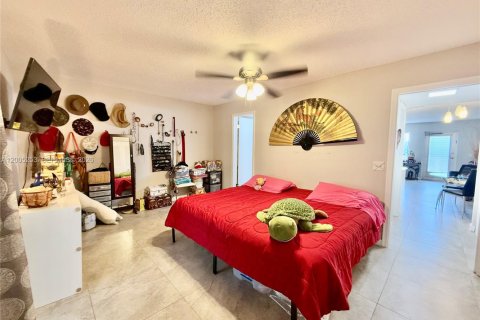 Condo in West Palm Beach, Florida, 1 bedroom  № 2071160 - photo 5
