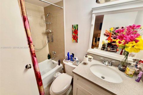 Condo in West Palm Beach, Florida, 1 bedroom  № 2071160 - photo 7