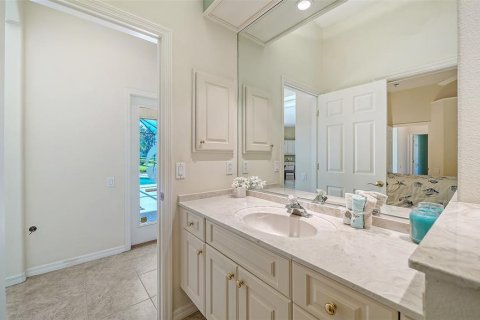 Villa ou maison à vendre à Sarasota, Floride: 3 chambres, 271.55 m2 № 2428865 - photo 27