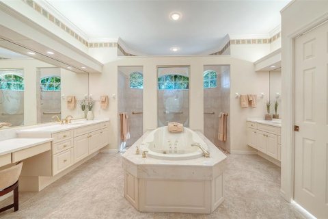 Villa ou maison à vendre à Sarasota, Floride: 3 chambres, 271.55 m2 № 2428865 - photo 23