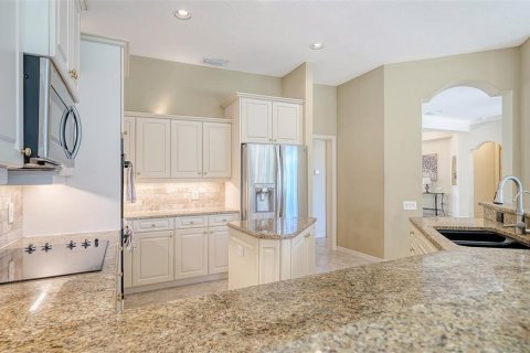 Villa ou maison à vendre à Sarasota, Floride: 3 chambres, 271.55 m2 № 2428865 - photo 16