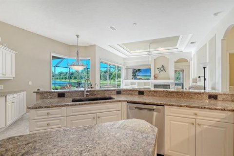 Villa ou maison à vendre à Sarasota, Floride: 3 chambres, 271.55 m2 № 2428865 - photo 18