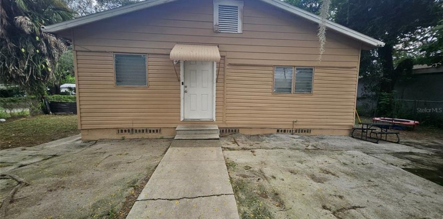 Casa en Tampa, Florida 4 dormitorios, 104.05 m2 № 2386208