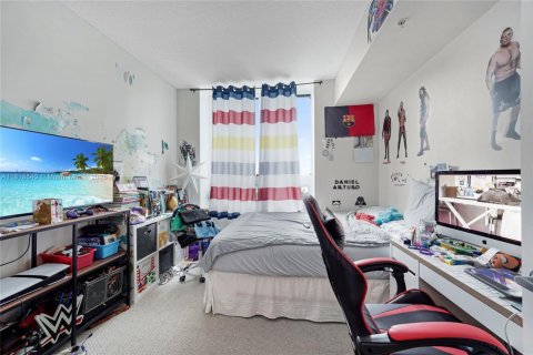 Copropriété à vendre à Miami, Floride: 2 chambres, 109.62 m2 № 2194150 - photo 12