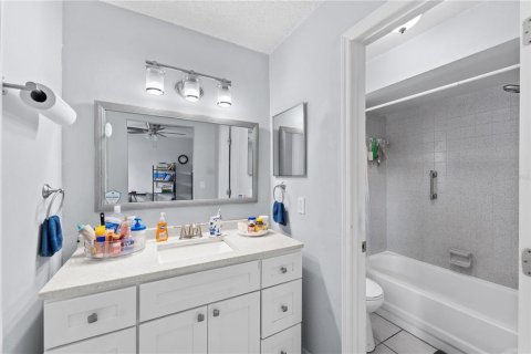 Casa en venta en Orlando, Florida, 3 dormitorios, 138.24 m2 № 1914288 - foto 15