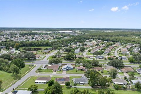 Casa en venta en Orlando, Florida, 3 dormitorios, 138.24 m2 № 1914288 - foto 25