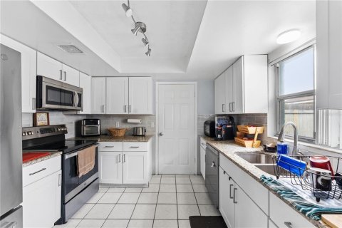 Casa en venta en Orlando, Florida, 3 dormitorios, 138.24 m2 № 1914288 - foto 9