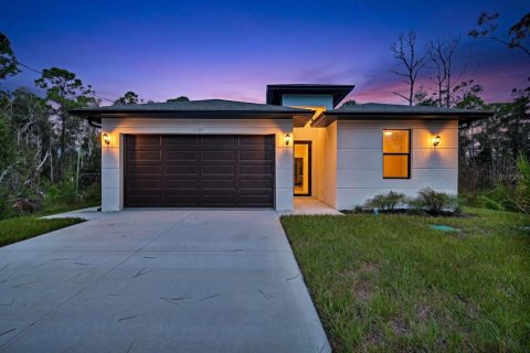 Casa en Punta Gorda, Florida 3 dormitorios, 129.88 m2 № 2379599