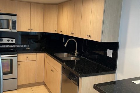 Condo à North Miami, Floride, 2 chambres  № 2153364