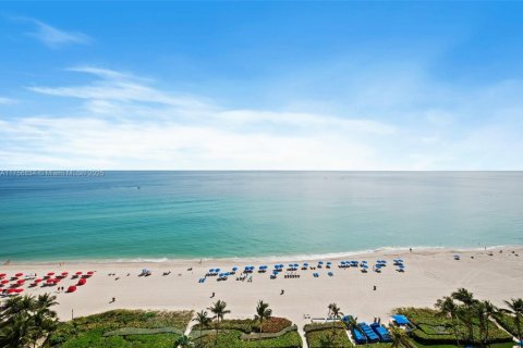 Copropriété à vendre à Sunny Isles Beach, Floride: 3 chambres, 170.94 m2 № 1701598 - photo 3